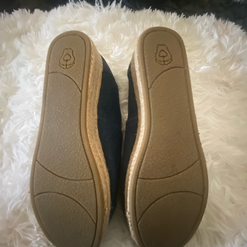 Bobs Size 8 - Picture 2 of 2